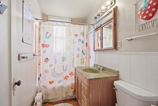 940 3rd Street E, Saint Paul, MN 55106
