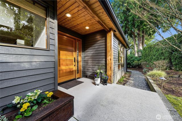 2234 108th Avenue SE, Bellevue, WA 98004