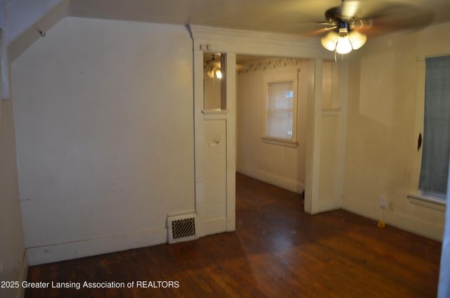 1408 Reo Avenue, Lansing, MI 48910