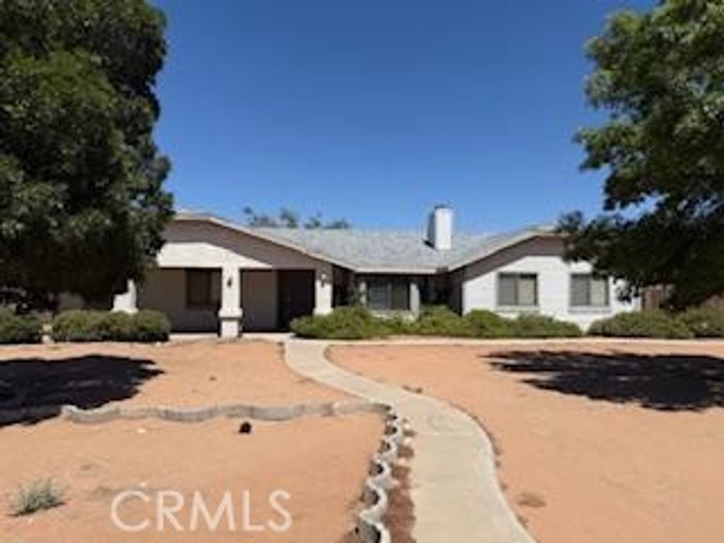 15485 Comanche, Apple Valley, CA 92307