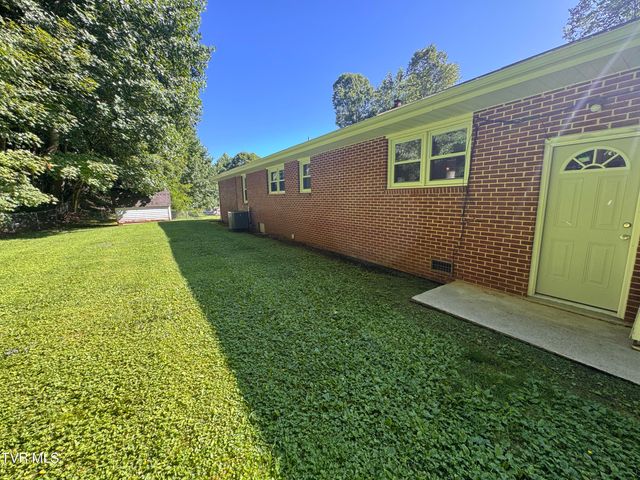 248 Burbank Road, Roan Mountain, TN 37687