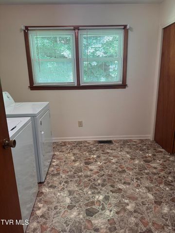 248 Burbank Road, Roan Mountain, TN 37687