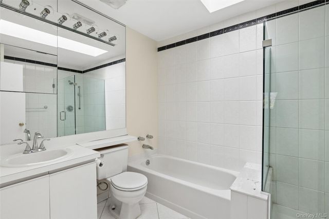 87 Northgate Circle, Melville, NY 11747