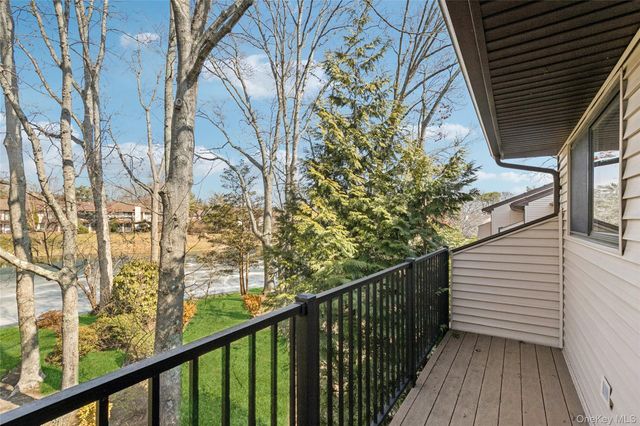 87 Northgate Circle, Melville, NY 11747