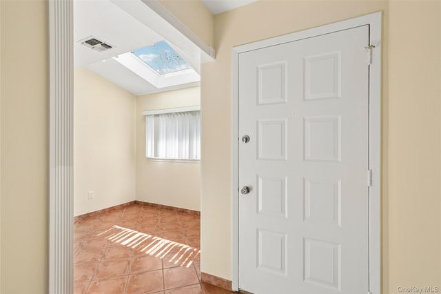 87 Northgate Circle, Melville, NY 11747