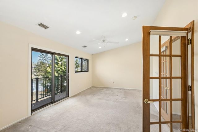 87 Northgate Circle, Melville, NY 11747