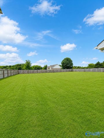 102 Valley Meadows Drive, Hazel Green, AL 35750