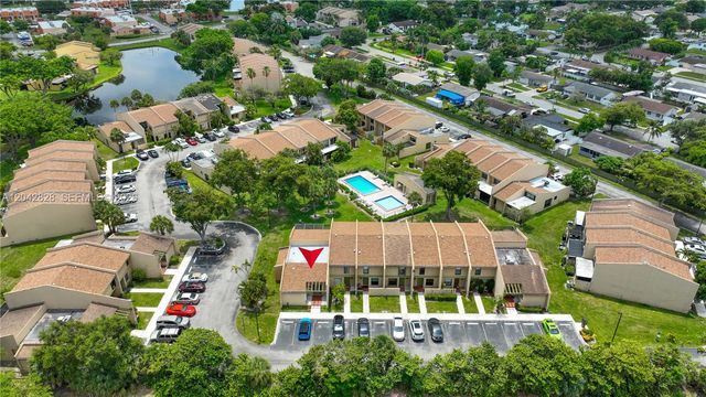 1491 NW 95th Terrace 201, Pembroke Pines, FL 33024