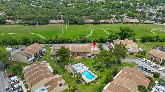 1491 NW 95th Terrace 201, Pembroke Pines, FL 33024