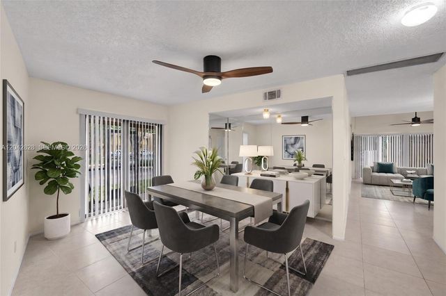 1491 NW 95th Terrace 201, Pembroke Pines, FL 33024