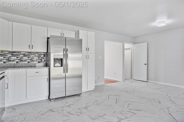 23611 Aviva Street, Clinton Charter Township, MI 48035