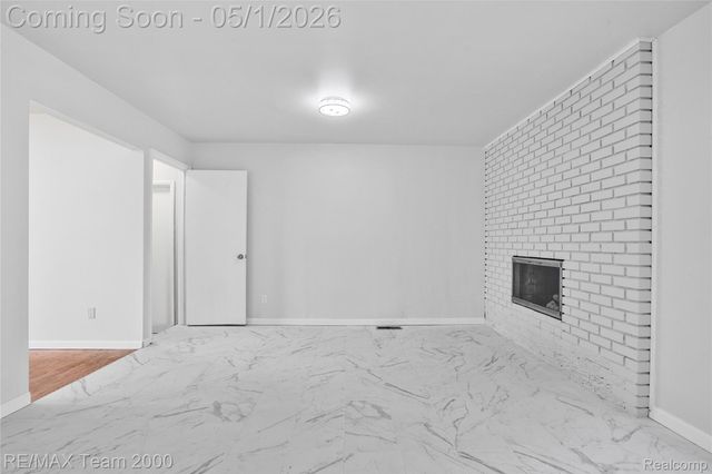 23611 Aviva Street, Clinton Charter Township, MI 48035