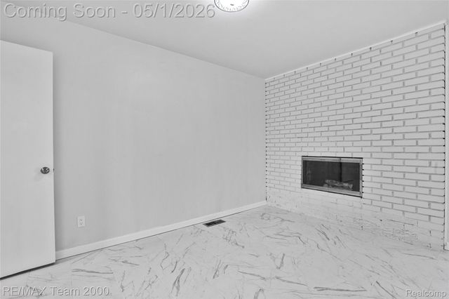 23611 Aviva Street, Clinton Charter Township, MI 48035