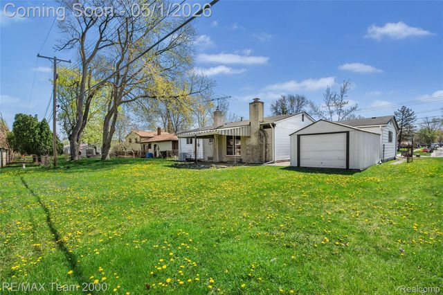 23611 Aviva Street, Clinton Charter Township, MI 48035