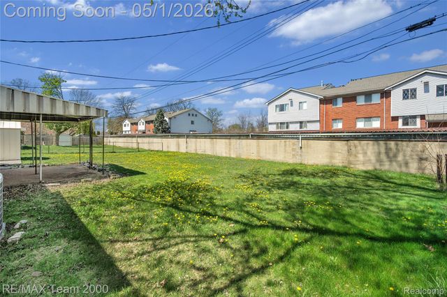 23611 Aviva Street, Clinton Charter Township, MI 48035