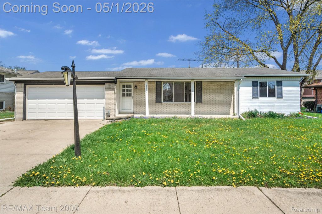 23611 Aviva Street, Clinton Charter Township, MI 48035