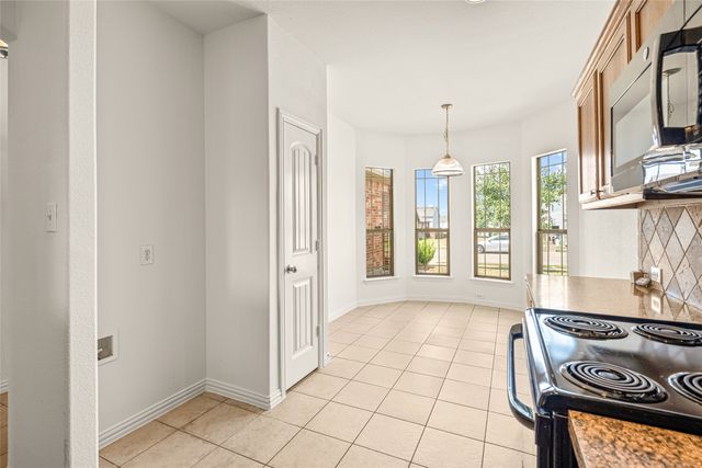 7308 Silver City Drive, Fort Worth, TX 76179