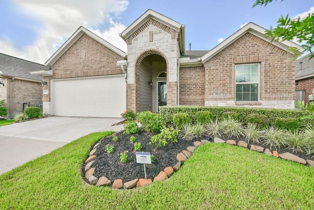 6810 Blue Glade Drive, Richmond, TX 77406