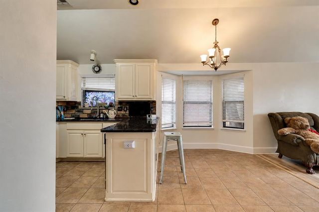 16320 Old Elm Lane, Edmond, OK 73013
