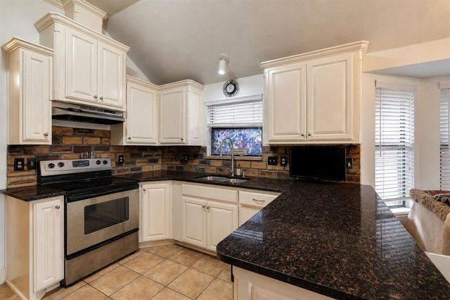 16320 Old Elm Lane, Edmond, OK 73013
