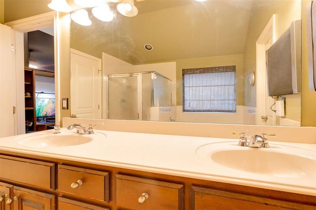 16320 Old Elm Lane, Edmond, OK 73013