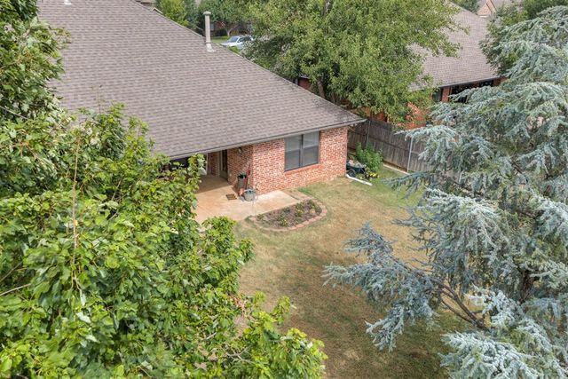 16320 Old Elm Lane, Edmond, OK 73013