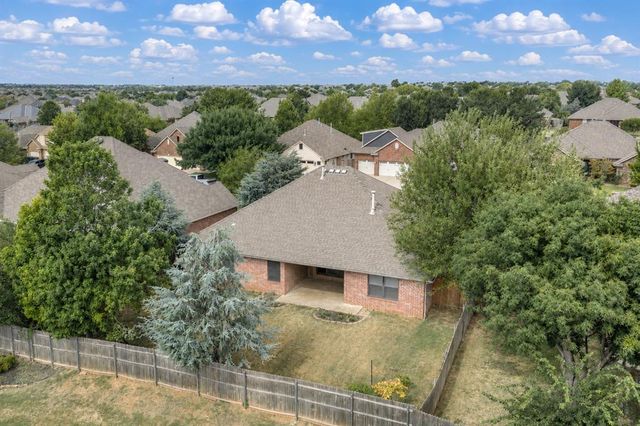 16320 Old Elm Lane, Edmond, OK 73013