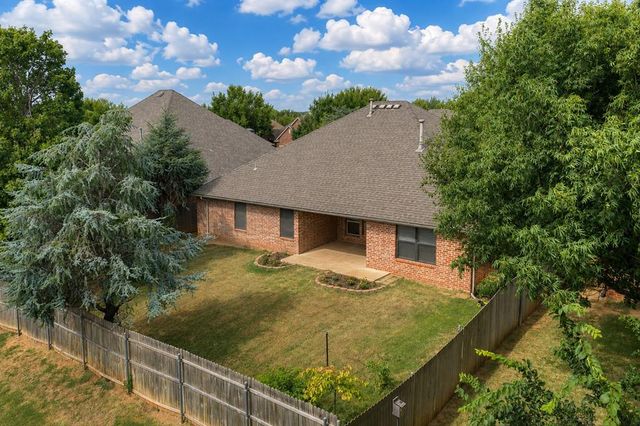 16320 Old Elm Lane, Edmond, OK 73013