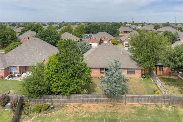16320 Old Elm Lane, Edmond, OK 73013