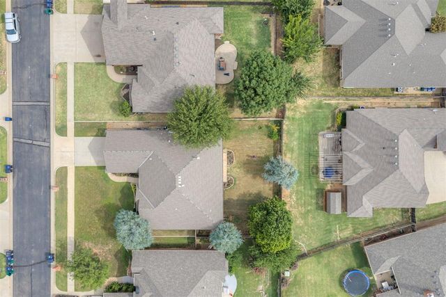 16320 Old Elm Lane, Edmond, OK 73013