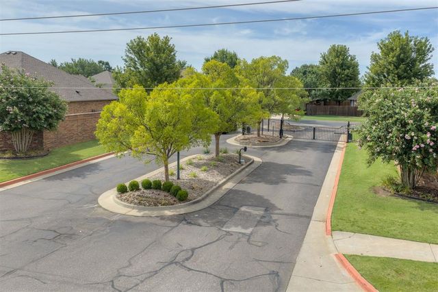 16320 Old Elm Lane, Edmond, OK 73013