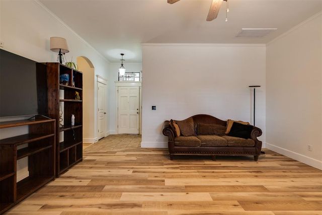 16320 Old Elm Lane, Edmond, OK 73013