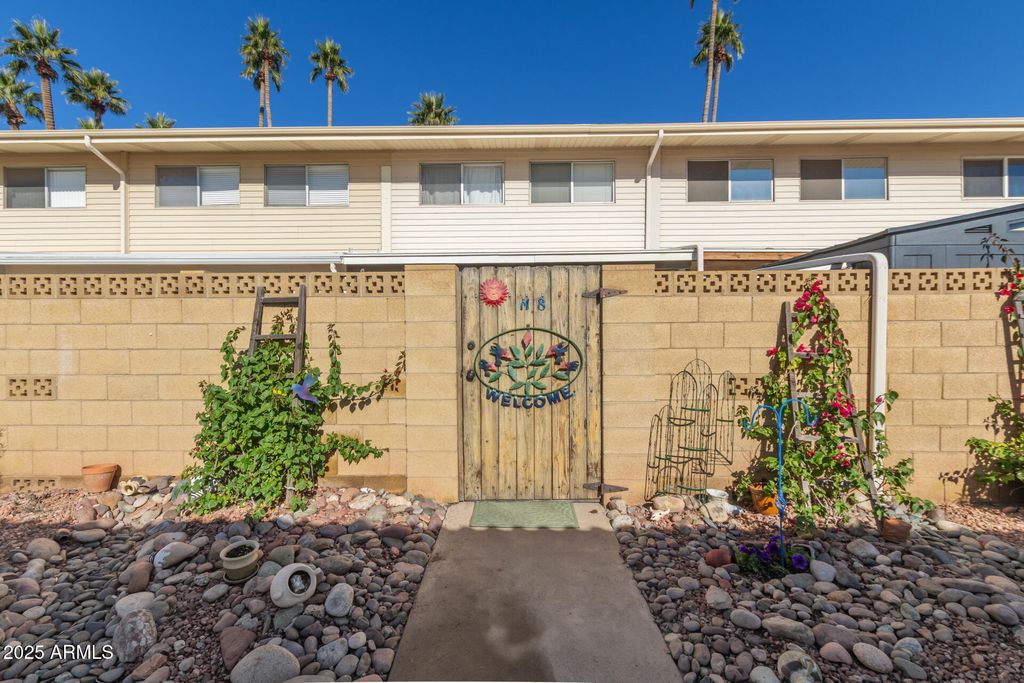 8220 E GARFIELD Street M8, Scottsdale, AZ 85257