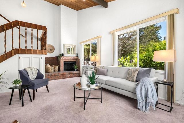 999 Live Oak Avenue, Santa Cruz, CA 95062