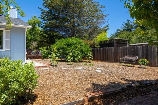 999 Live Oak Avenue, Santa Cruz, CA 95062
