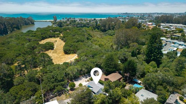 999 Live Oak Avenue, Santa Cruz, CA 95062