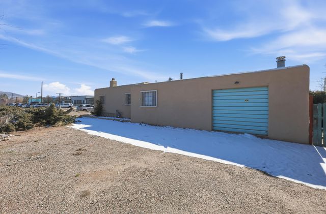 441 General Somervell Street NE, Albuquerque, NM 87123