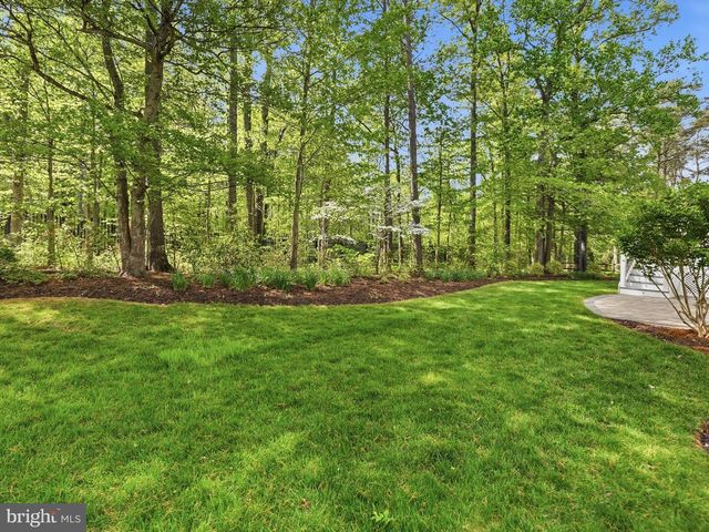 7805 ROSE GARDEN LN, Springfield, VA 22153
