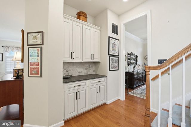 7805 ROSE GARDEN LN, Springfield, VA 22153
