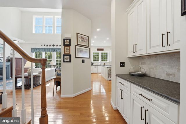 7805 ROSE GARDEN LN, Springfield, VA 22153