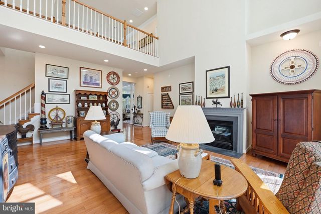 7805 ROSE GARDEN LN, Springfield, VA 22153