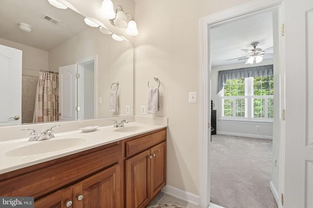 7805 ROSE GARDEN LN, Springfield, VA 22153