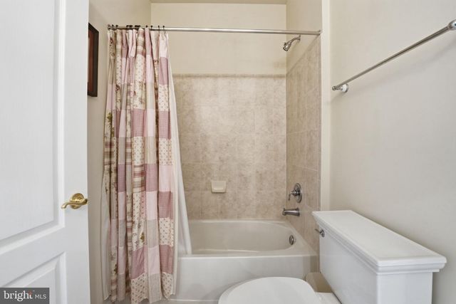 7805 ROSE GARDEN LN, Springfield, VA 22153