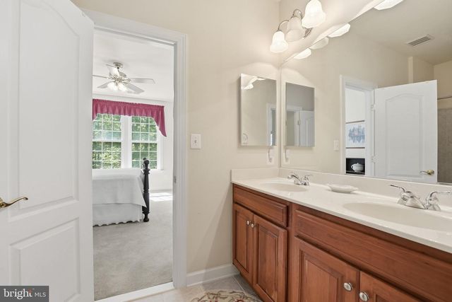 7805 ROSE GARDEN LN, Springfield, VA 22153