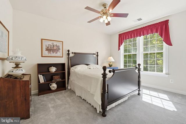 7805 ROSE GARDEN LN, Springfield, VA 22153