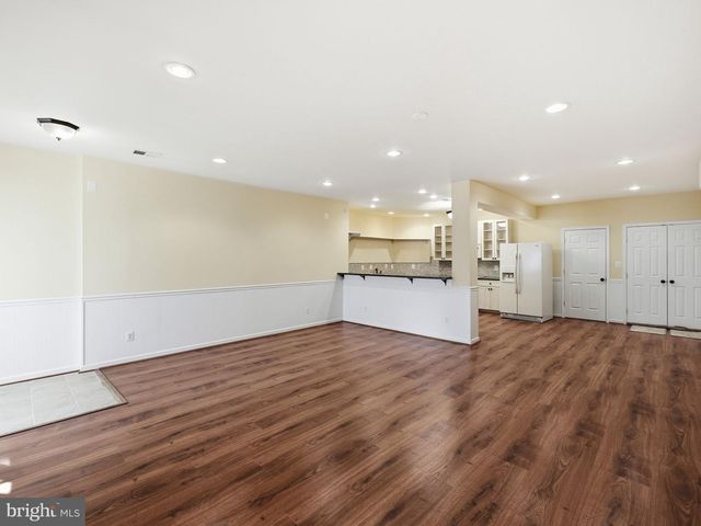 7805 ROSE GARDEN LN, Springfield, VA 22153