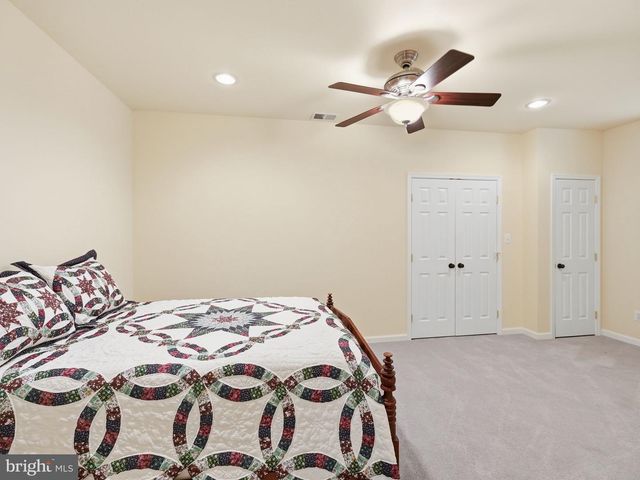 7805 ROSE GARDEN LN, Springfield, VA 22153
