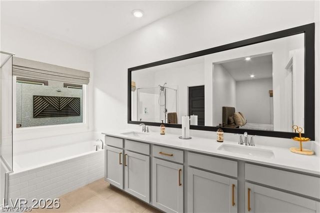 3525 Raina Ridge Court, Las Vegas, NV 89121