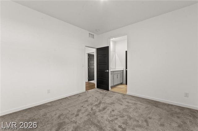 3525 Raina Ridge Court, Las Vegas, NV 89121