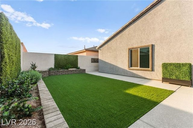 3525 Raina Ridge Court, Las Vegas, NV 89121
